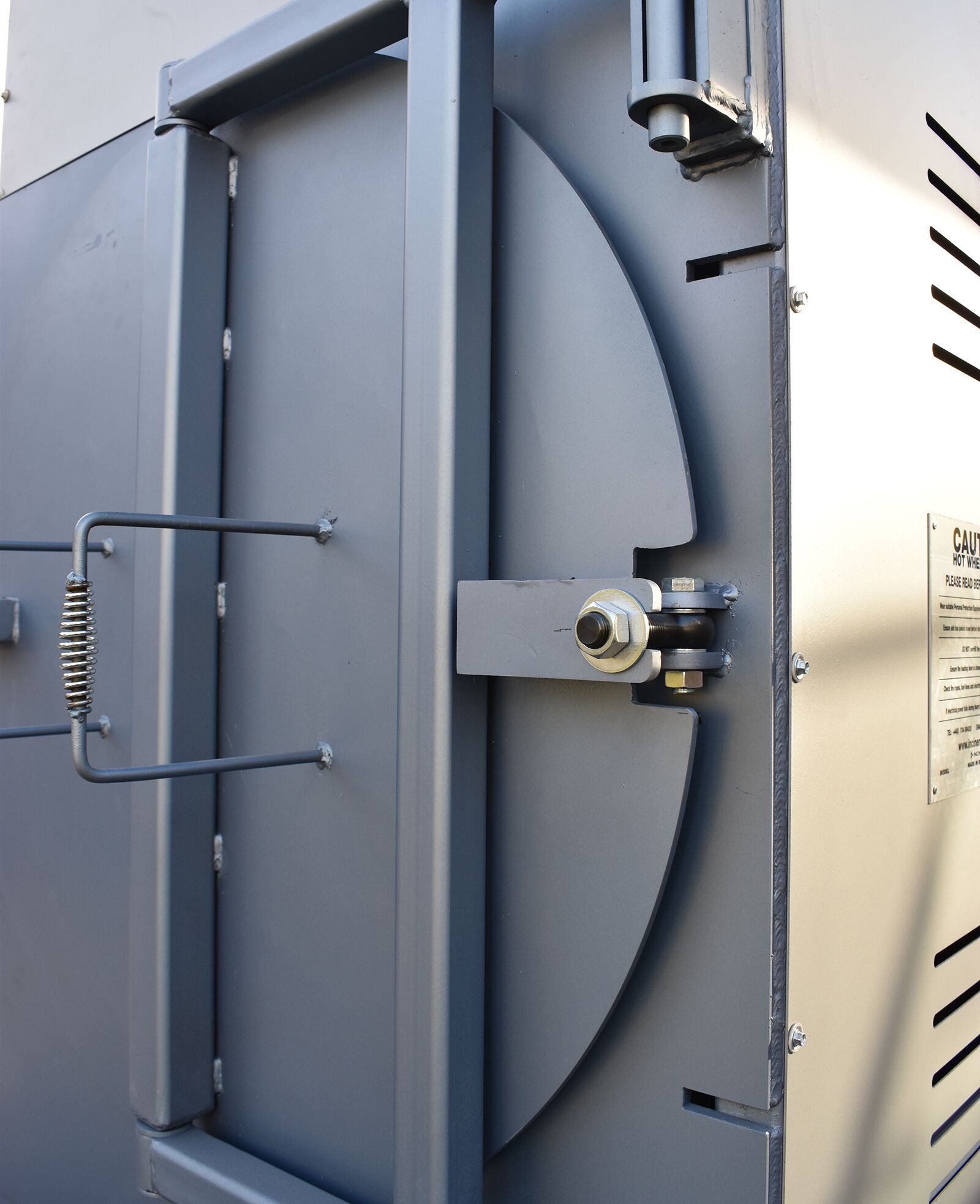 i8-M80-incinerator2 i8-M80-incinerator